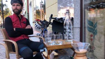 S kofeínom opreteky – prečo cyklisti pijú kávu
